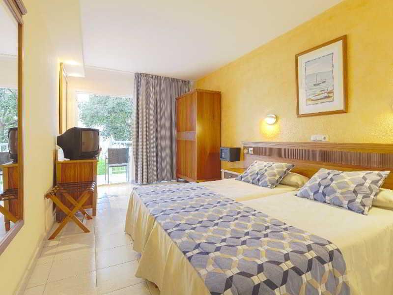 Sirenis Hotel Club Siesta Santa Eulària des Riu Εξωτερικό φωτογραφία