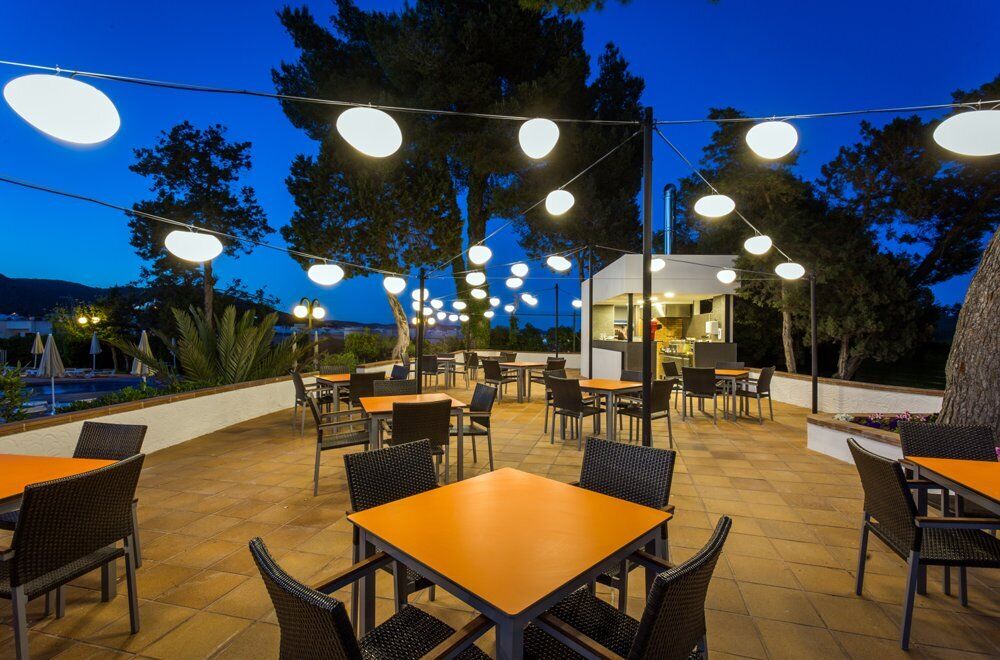 Sirenis Hotel Club Siesta Santa Eulària des Riu Εστιατόριο φωτογραφία